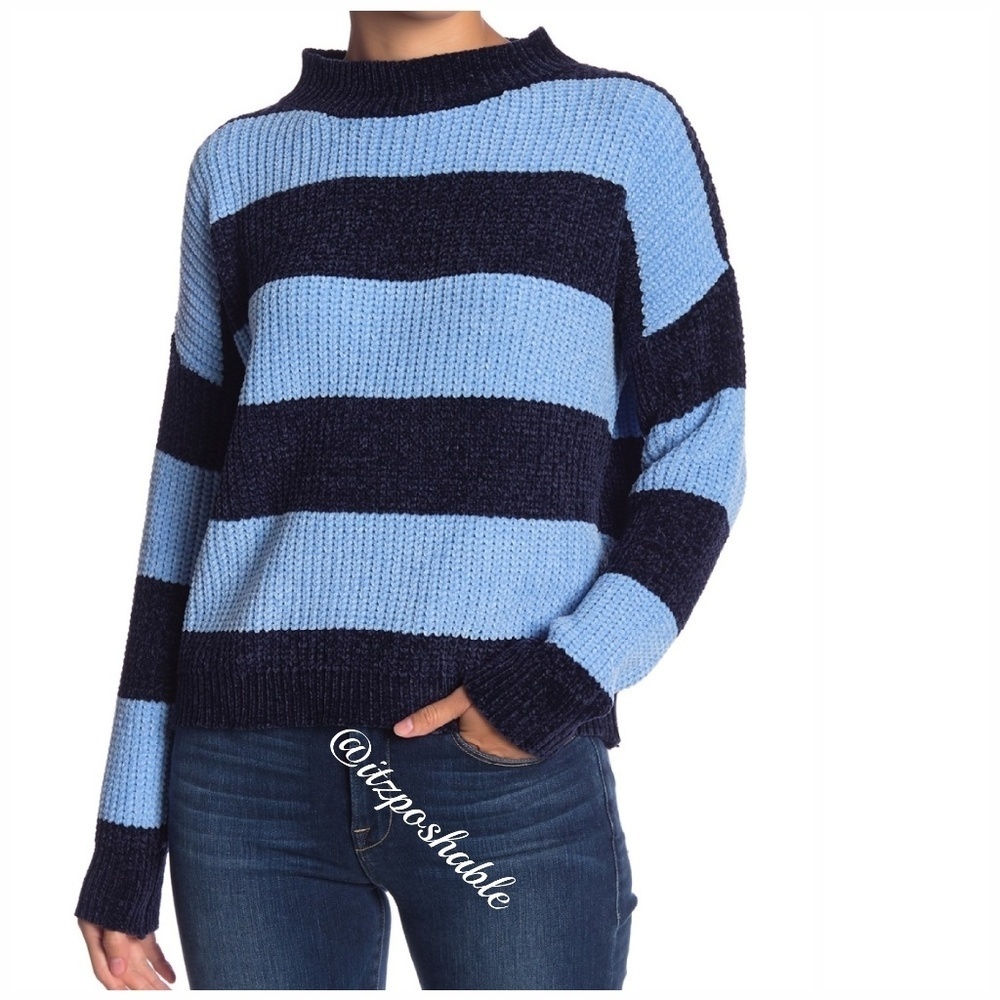 Woven Heart Stripped Sweater Blue